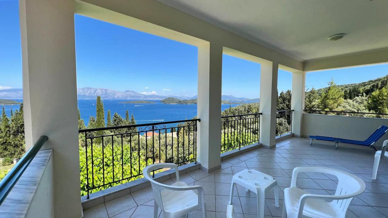 Villa Evgenia Geni  ภายนอก รูปภาพ