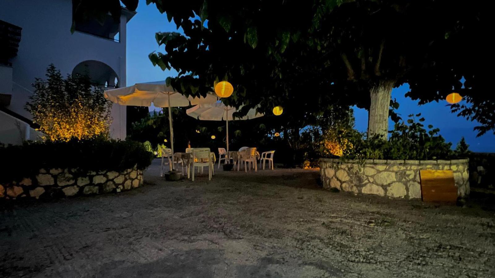 Villa Evgenia Geni  ภายนอก รูปภาพ
